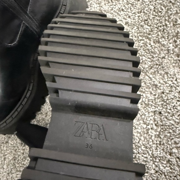 Zara Black Ankle Boots with Chunky Sole - Picture 8 of 8